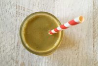 Pineapple Spinach Strawberry Smoothie