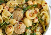 Effortless One-Pot Orecchiette with Sausage and Broccoli