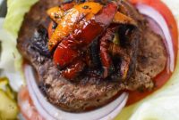 Lettuce-Wrapped Fajita Burger