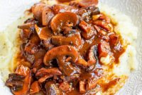 Hearty Mushroom Bourguignon