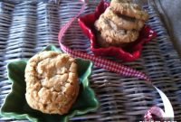 Your New Favorite Peanut Butter Oatmeal Chocolate Chip Cookies