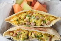 Quick Breakfast Pita