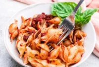 Vibrant Sun-Dried Tomato Pesto Pasta