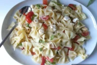 Vibrant Caprese Pasta Salad