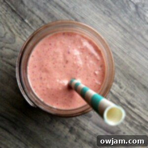 Strawberry Banana Oatmeal Smoothie