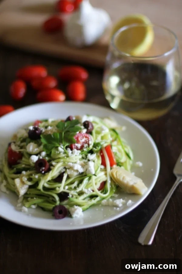 mediterranean-zucchini-noodle-pasta-hero
