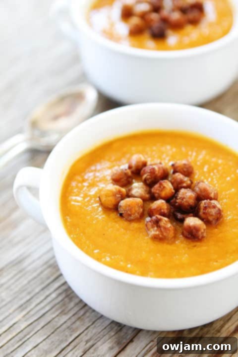 Slow-Cooker-Butternut-Squash-Soup-8