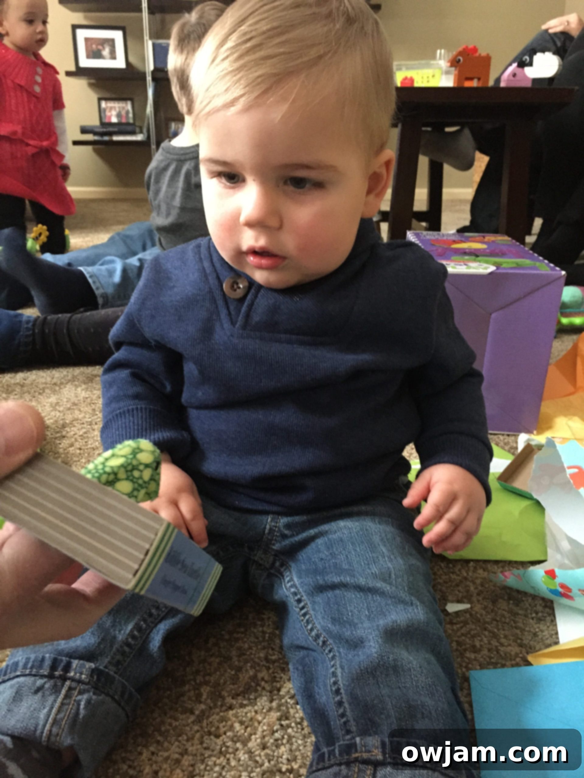 A baby, symbolizing the fast-paced life of parenthood that inspires quick meals