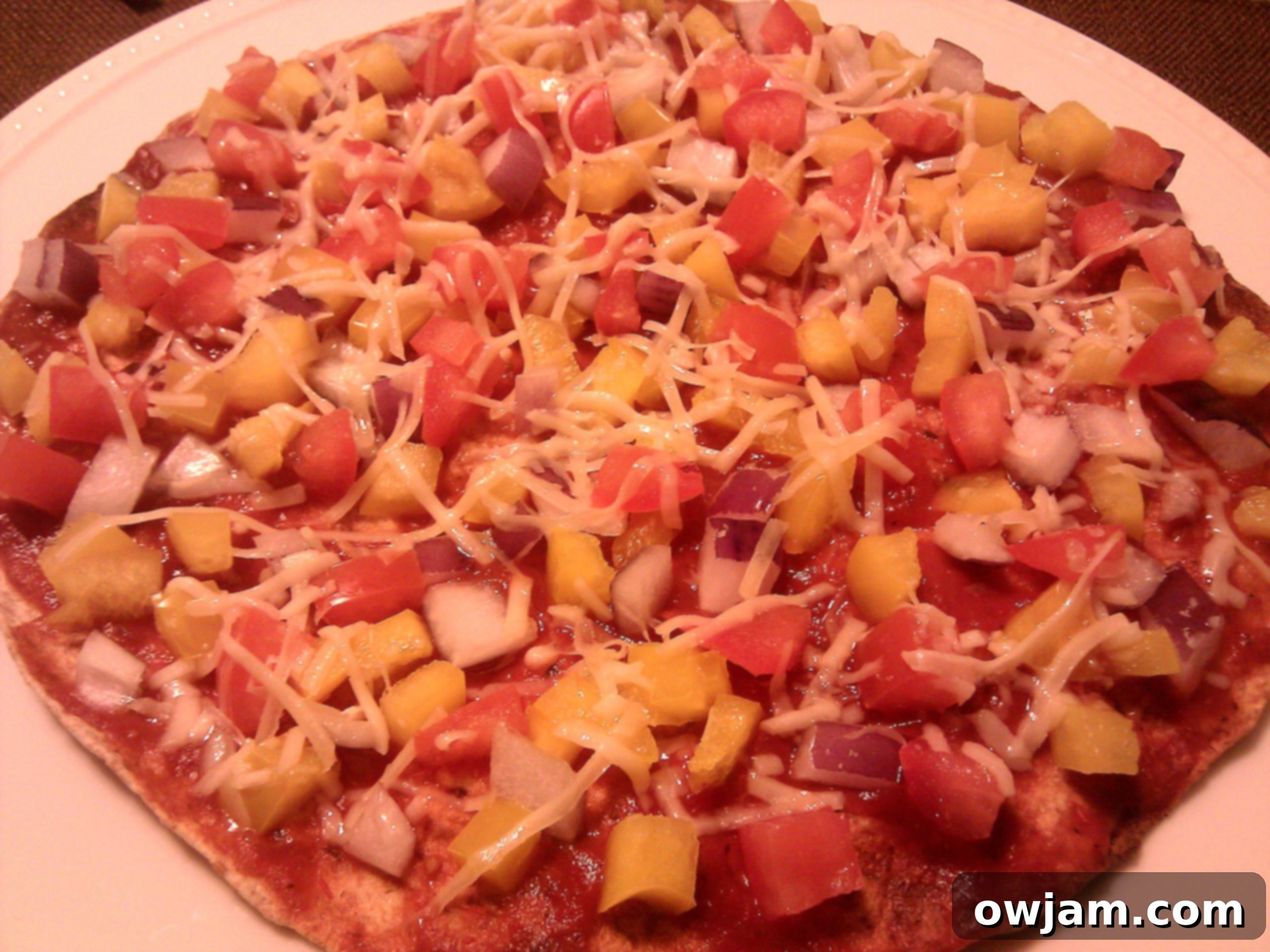 Easy and Healthy Vegetarian Flatbread resembling a quick and light pizza
