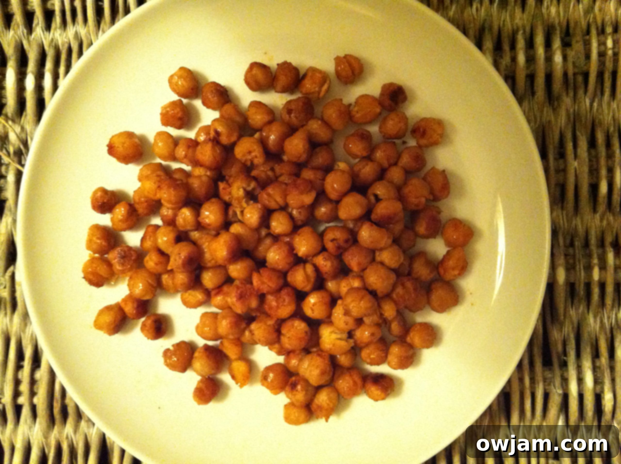 A serving dish filled with delicious, crispy roasted chickpeas.