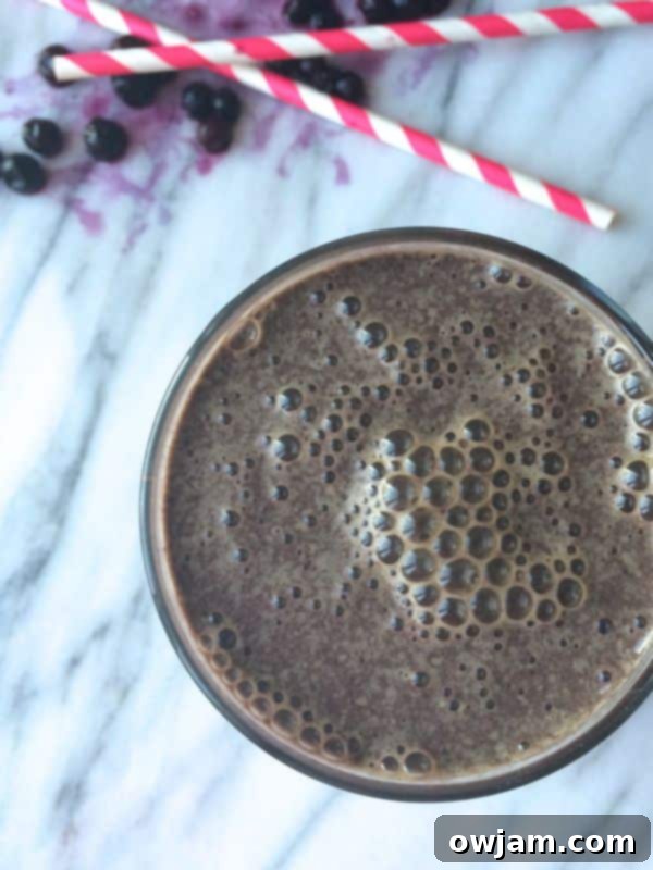 Blueberry Kale Power Smoothie