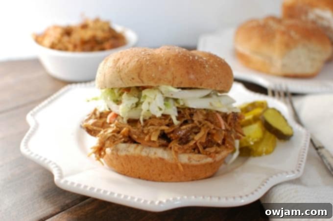 Slow Cooker BBQ Pulled Chicken Sandwich - delicious
