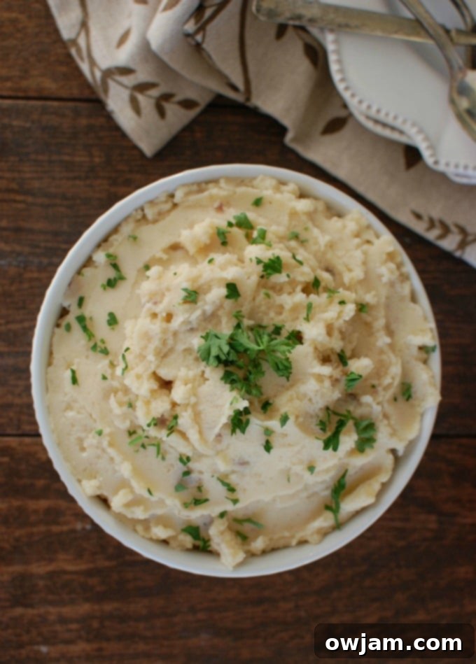 Set It and Forget It Gouda Mashed Potatoes 3 Slow Cooker Gouda Mashed Potatoes