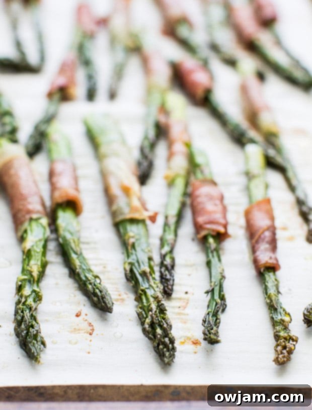 Party Perfect: 12 Appetizers That Use Just Four Ingredients 13 Prosciutto-Wrapped-Asparagus-Culinary-Hill2