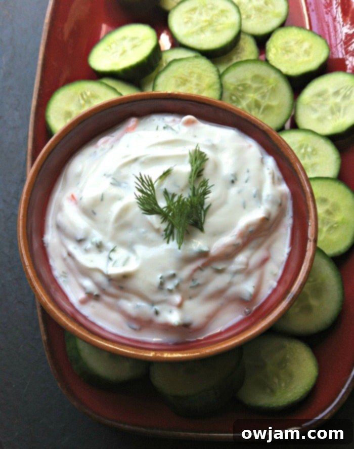 creamy-dill-greek-yogurt-dip