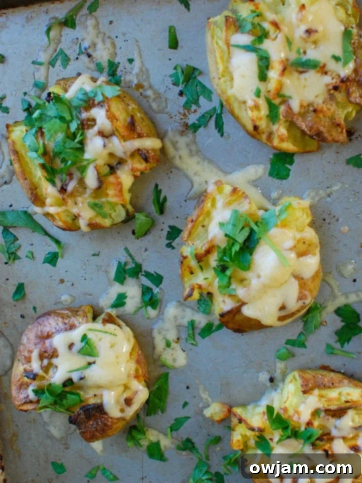 Creamy Gouda Smashed Potatoes 5 Golden potatoes are drizzled with olive oil and garlic and baked until crispy and then topped with gouda and warmed until the cheese is warm and melted. Gouda Smashed Potatoes are the perfect holiday side dish that will impress your guests.
