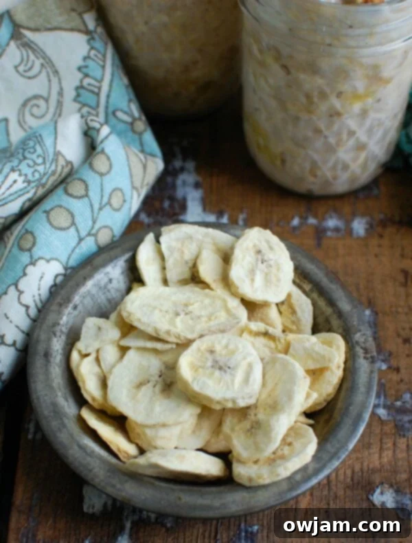 Wake Up to Banana Bread Oatmeal 4 Put your Overnight Banana Bread Oatmeal in the fridge overnight and wake up to a delicious, healthy breakfast. Oats are soaked in milk and mixed with mashed bananas, honey and vanilla and topped with cinnamon, walnuts and freeze dried bananas.