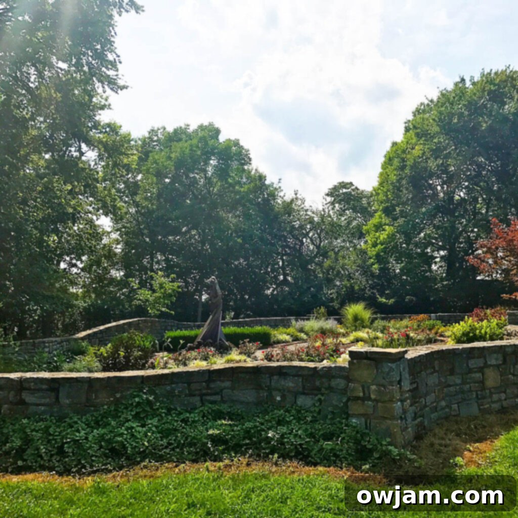 Beautiful outdoor sculpture at Pyramid Hill