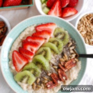 Fresh Strawberry Kiwi Chia Oat Breakfast 6 A bowl of Strawberry Kiwi Chia Seed Oat Bran, ready to be served and enjoyed as a healthy and flavorful breakfast.
