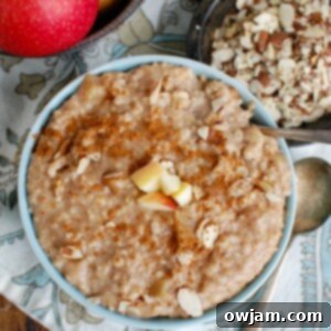 Overnight Slow Cooker Steel Cut Oatmeal 7 Slow Cooker Steel Cut Oatmeal with almonds.