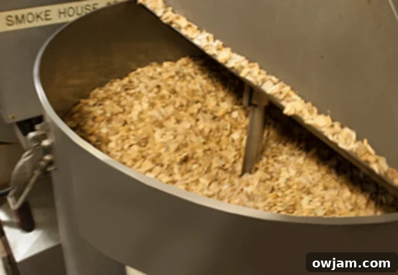 Natural hickory hardwood chips for smoking