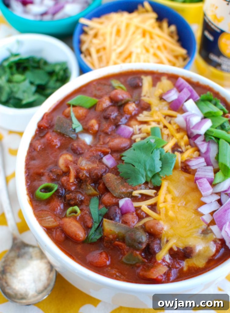 Slow Cooker Vegetarian Chili White Bowl
