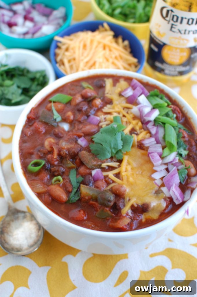 Vegetarian Chili with garnishes