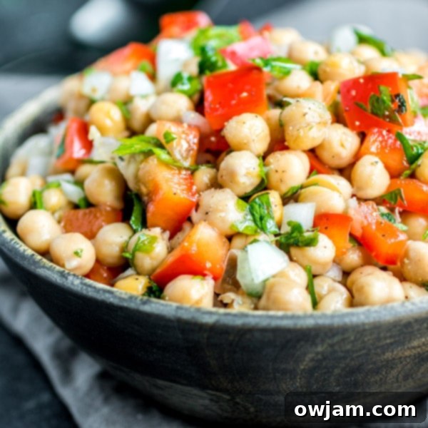 Traditional Portuguese Chickpea Salad (Salada de Grao de Bico)