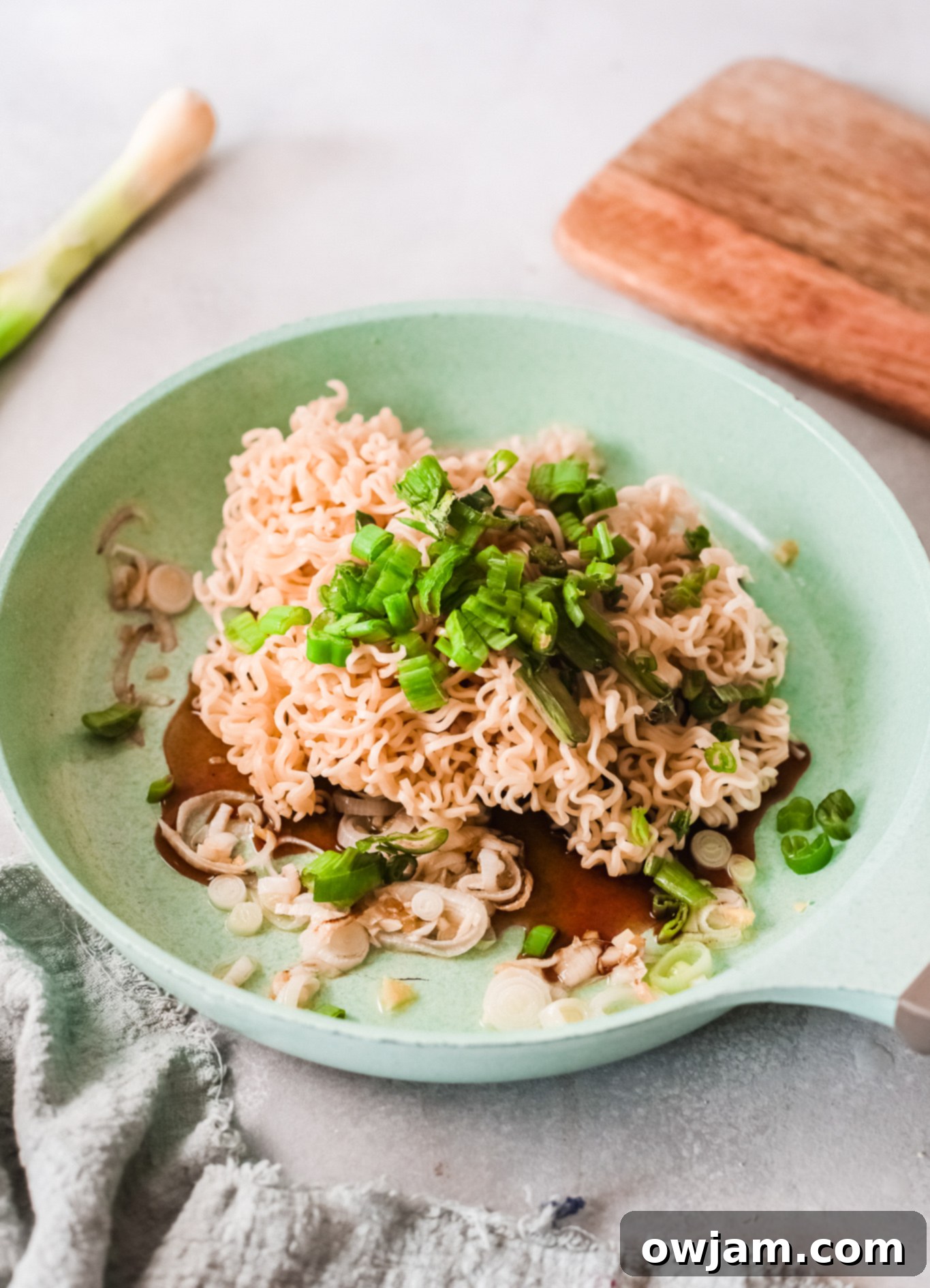 Spicy Ramen Noodle Recipe with onions. 