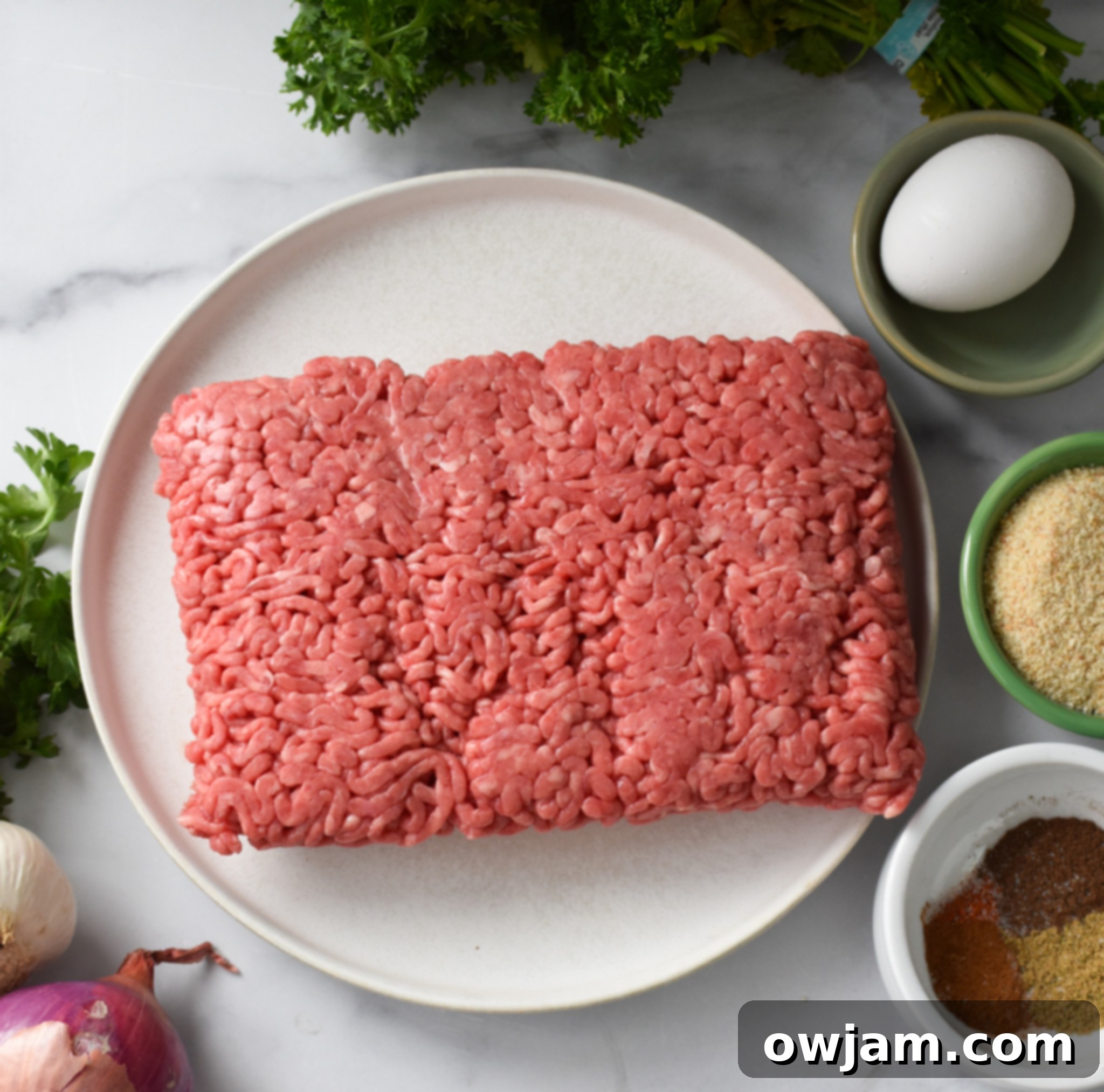 Mediterranean Baked Beef Meatballs ingredients.