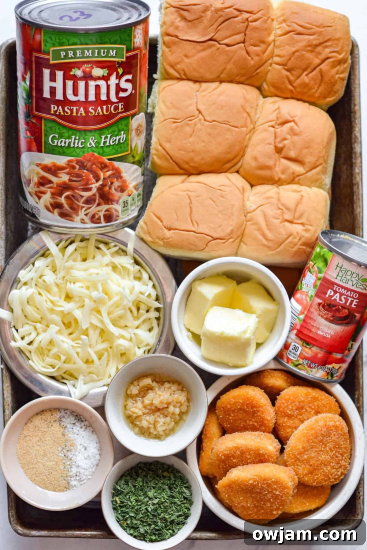 Speedy Chicken Parm Bites 4 Easy Chicken Parmesan Sliders ingredients