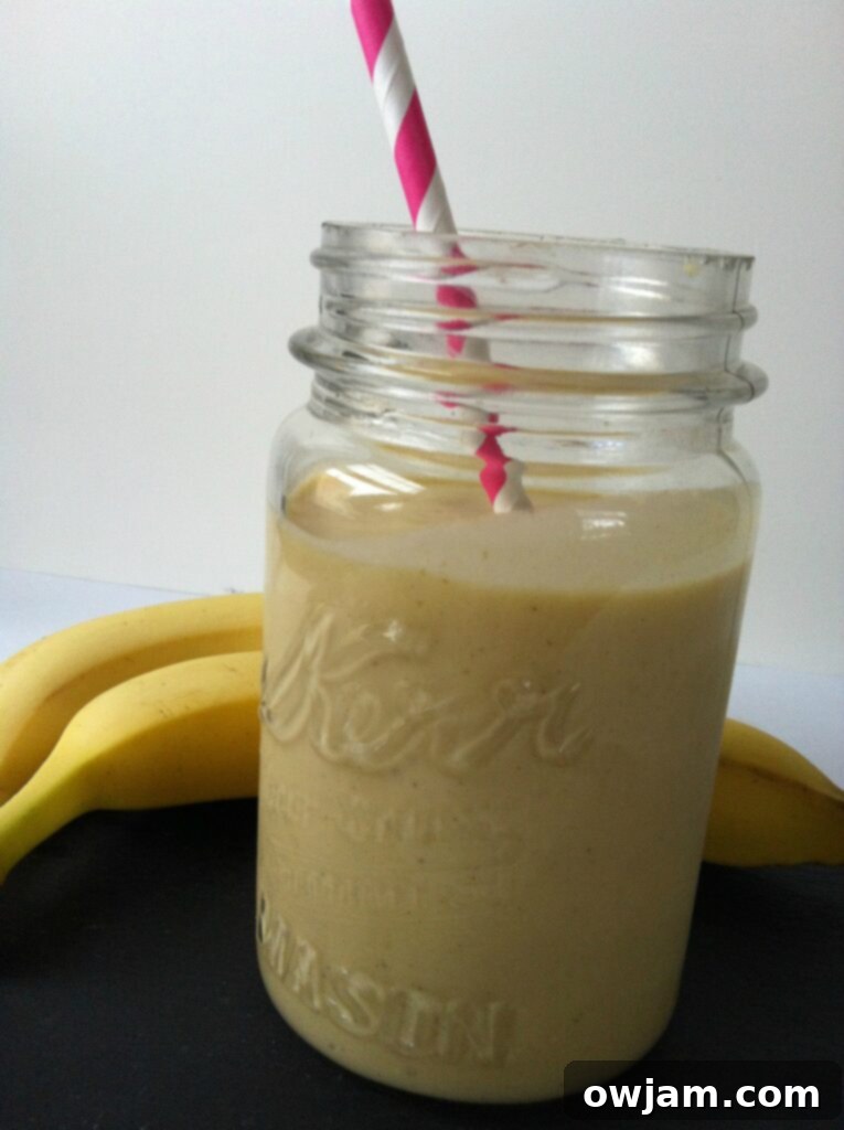 Tropical Mango Banana Oat Smoothie 2 Delicious and vibrant Mango Banana Oatmeal Breakfast Smoothie recipe, ready to energize your morning.