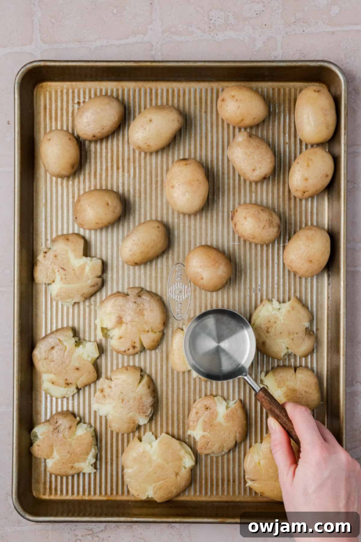 Garlic Parmesan Smashed Potatoes 6 Crispy smashed potatoes topped with parmesan cheese